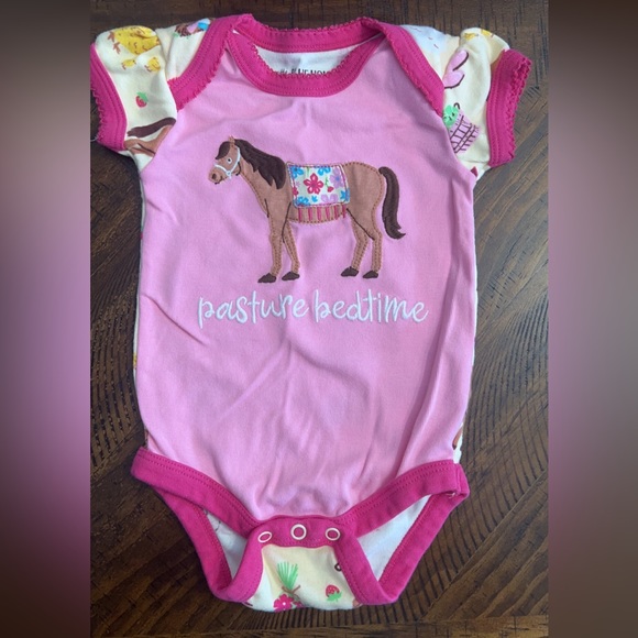 Little Blue House onesie - Picture 1 of 2